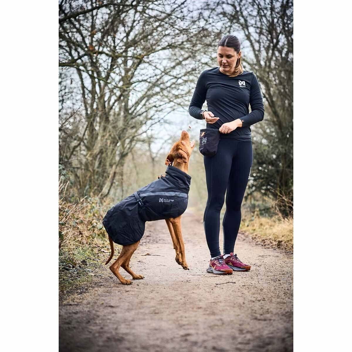 Non-Stop makupalapussi musta