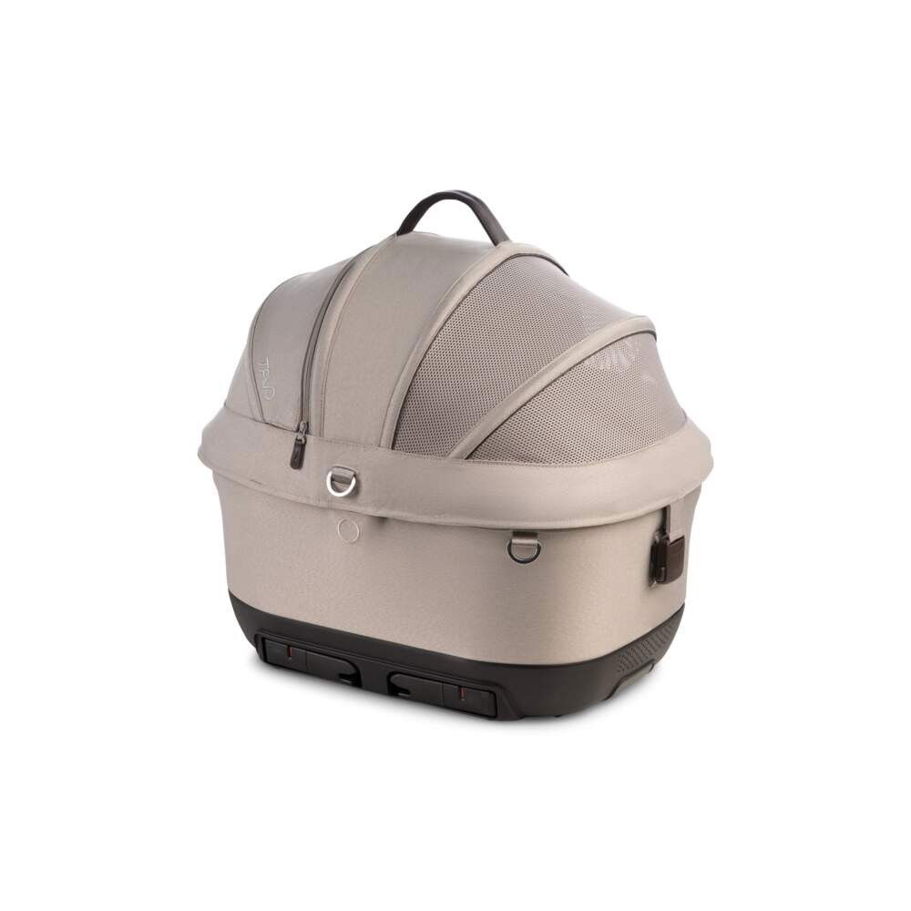 Tavo Maeve ISO5X Wind törmäystestattu turvaistuin autoon integroidulla tuuletusjärjestelmällä