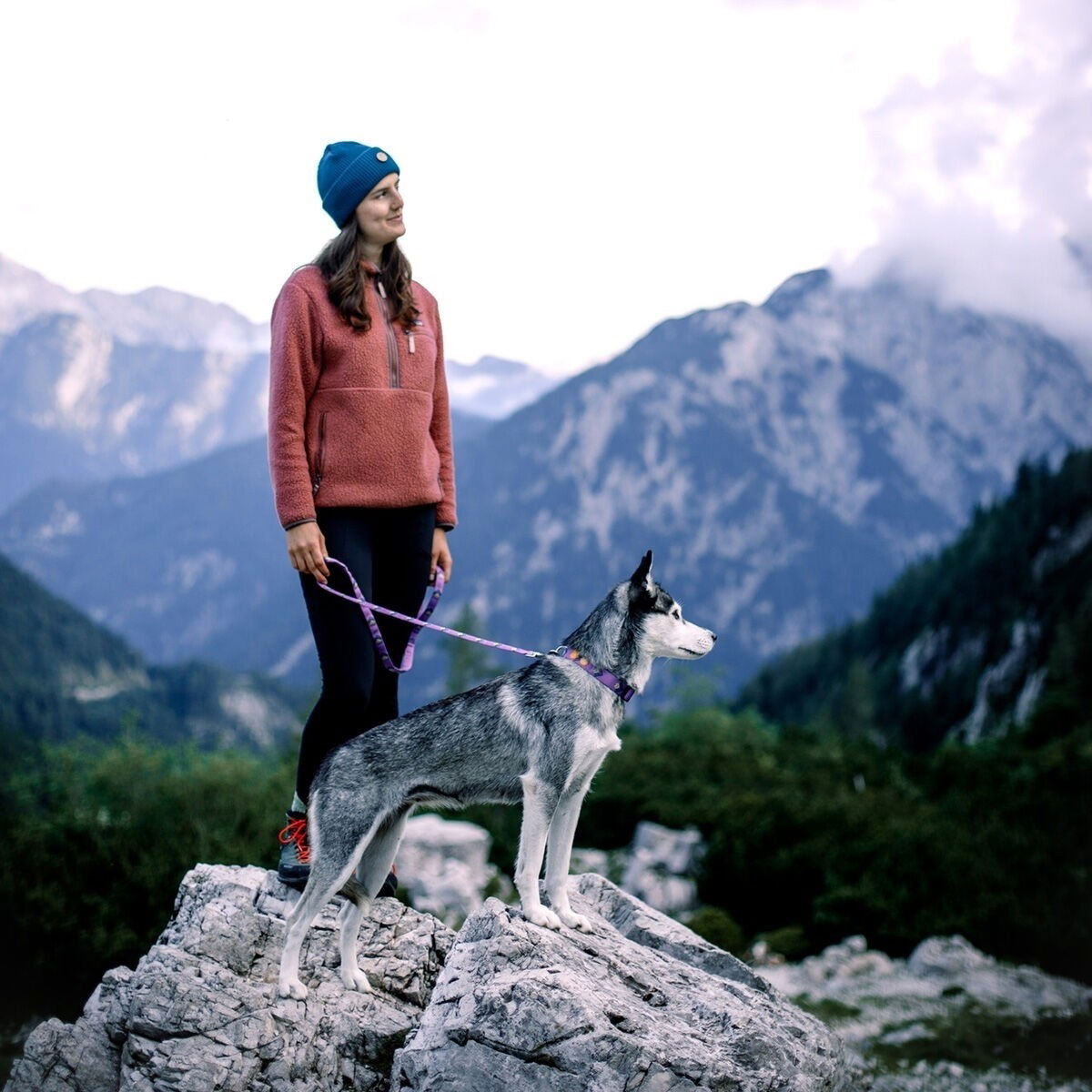 Woolly Wolf Northern Lights Leash