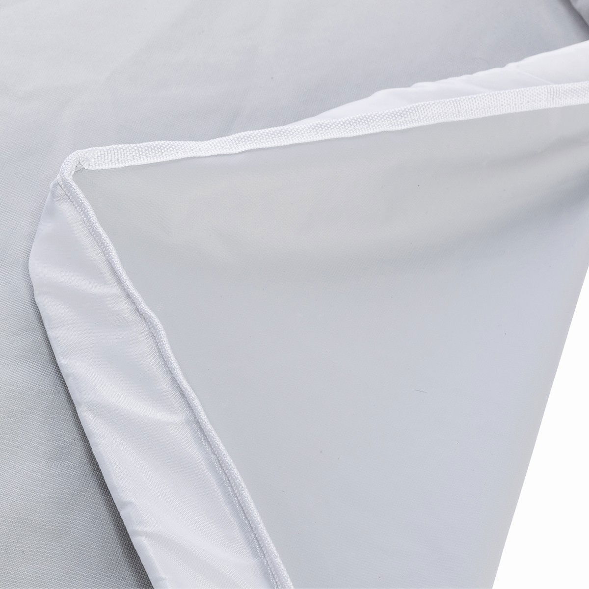 Trixie alusta pieneläimen aitaukseen