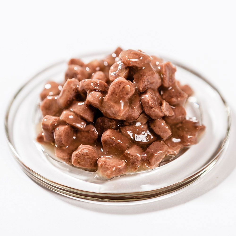 Brit Premium paloja kastikkeessa lihapata & herne 100 g