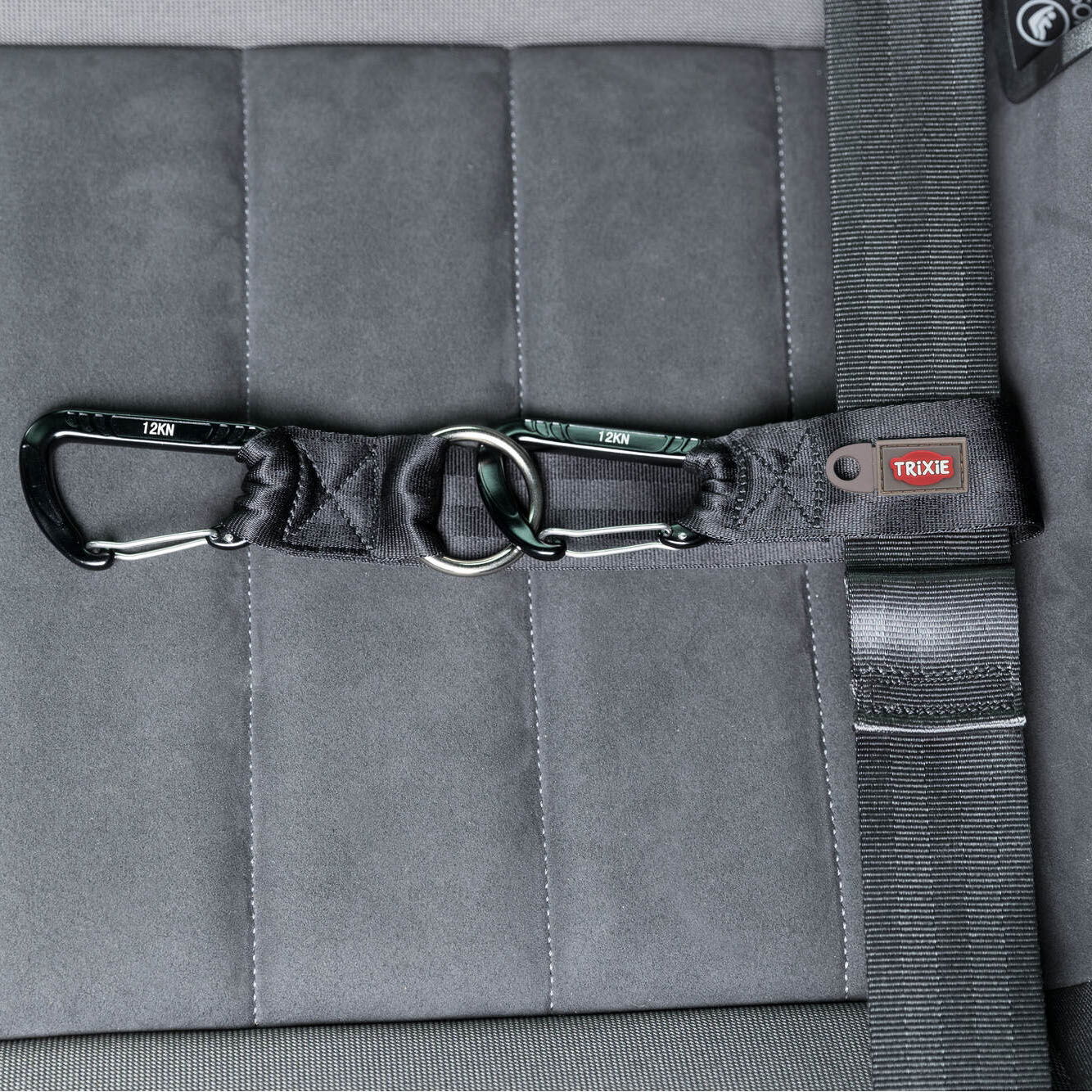 Trixie Seatbelt Loop kiinnike karabiinihaka
