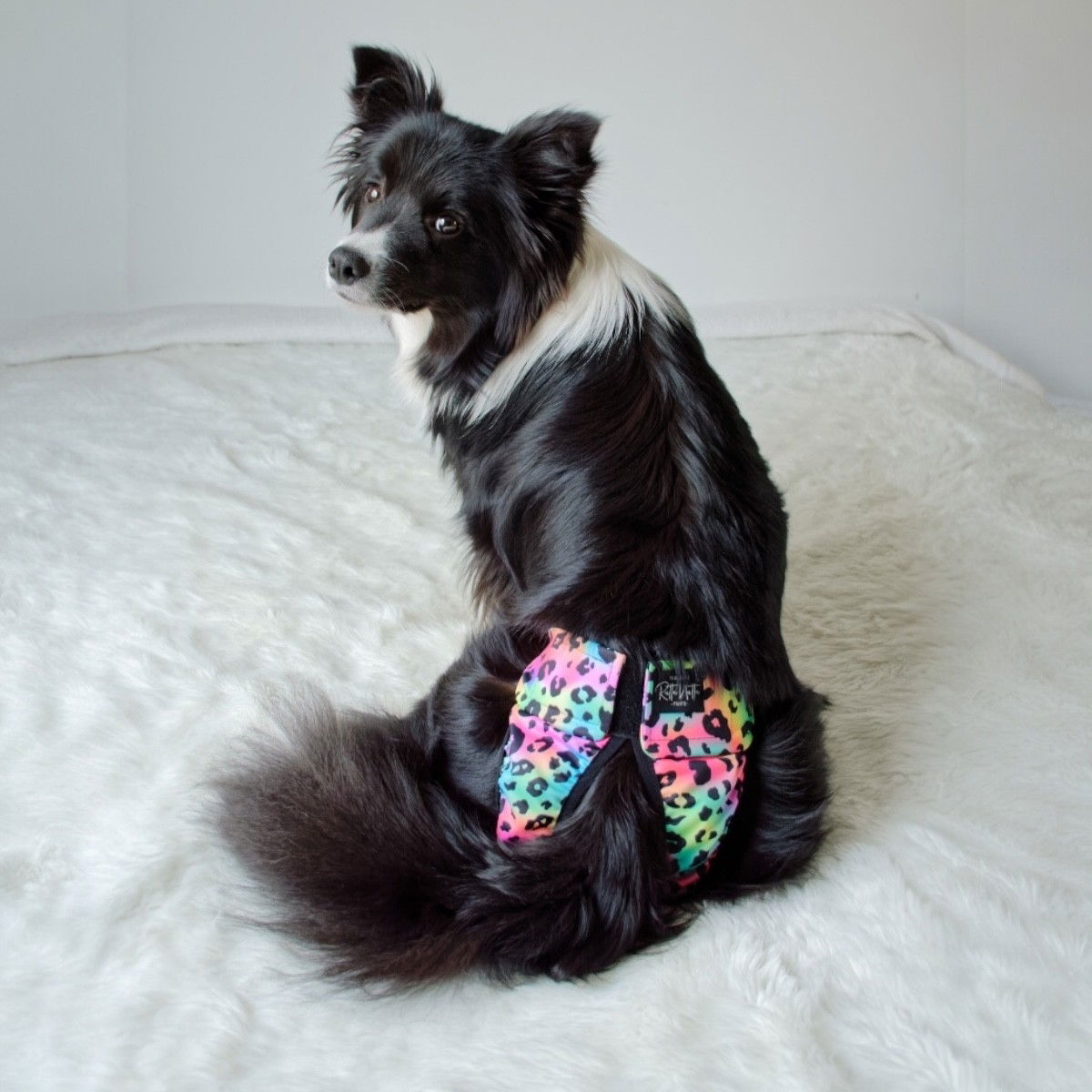 RuttuNuttu juoksupöksyt kietaisumalli, sateenkaari leo