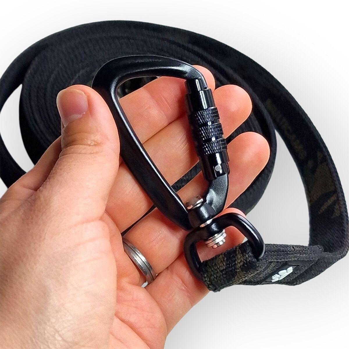 Salmiakkitassu multicam leash with twistlock, 250cm