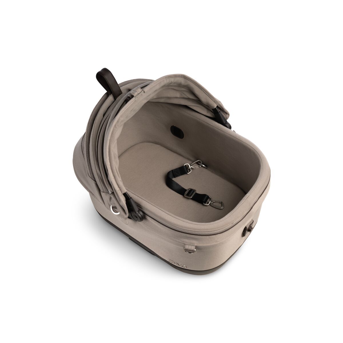 Tavo Maeve ISO5X Wind törmäystestattu turvaistuin autoon integroidulla tuuletusjärjestelmällä